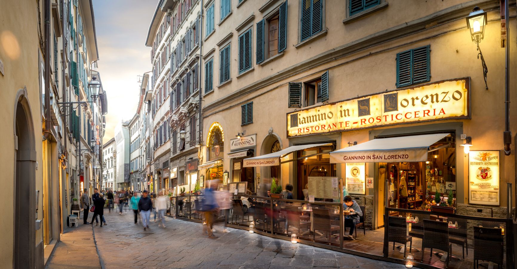 Best Restaurants in Florence, Book your